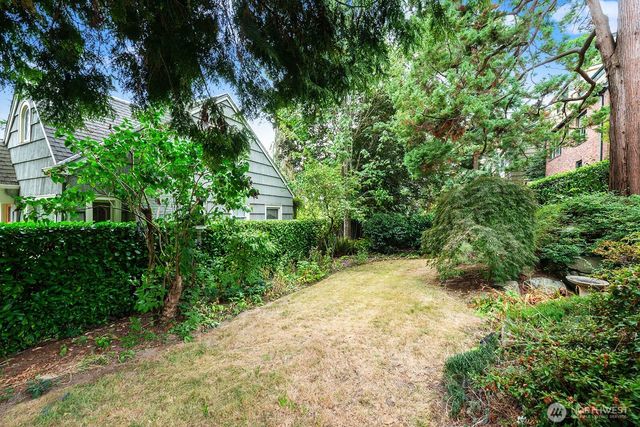 1226 25th Avenue E, Seattle, WA 98112