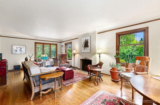 1226 25th Avenue E, Seattle, WA 98112