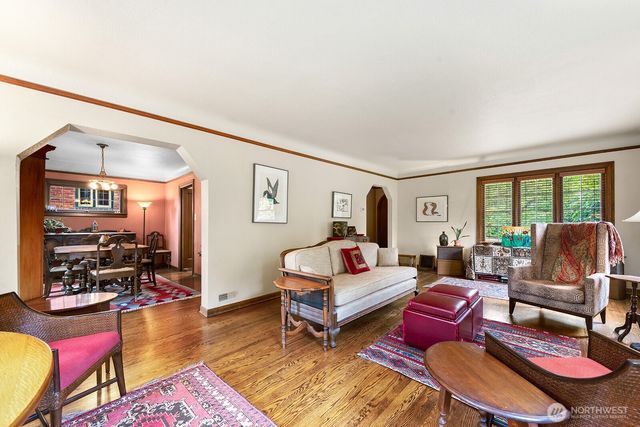 1226 25th Avenue E, Seattle, WA 98112