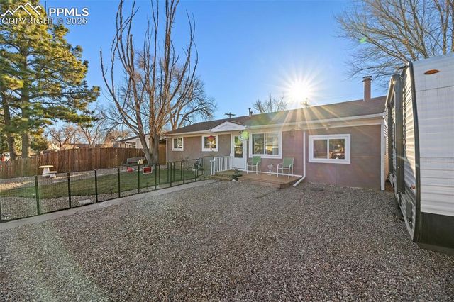 26 Easy Street, Colorado Springs, CO 80911