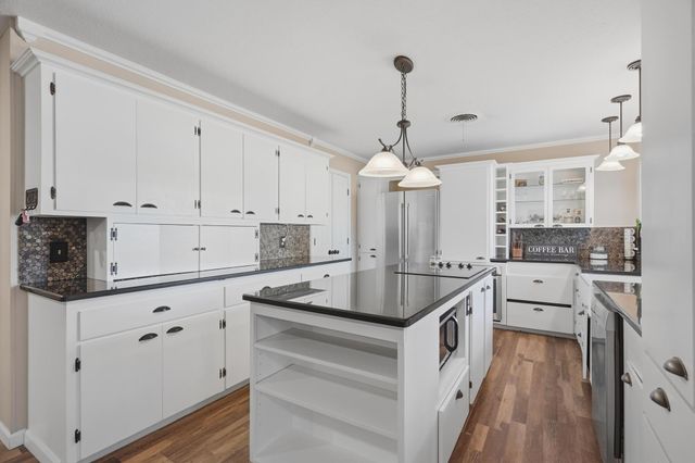 513 Ridgeway Street, Clyde, TX 79510