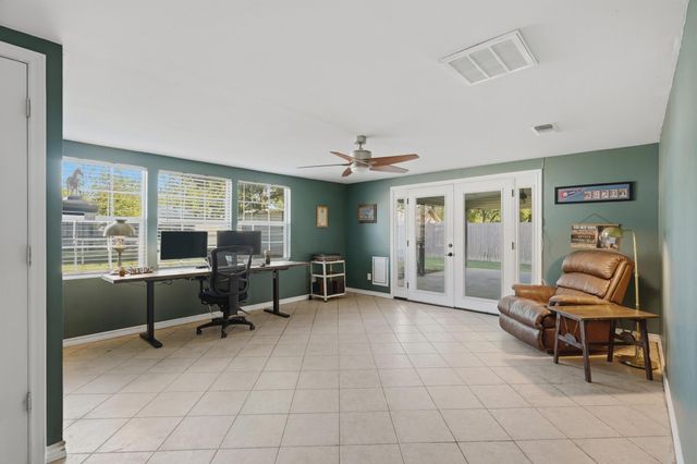 513 Ridgeway Street, Clyde, TX 79510