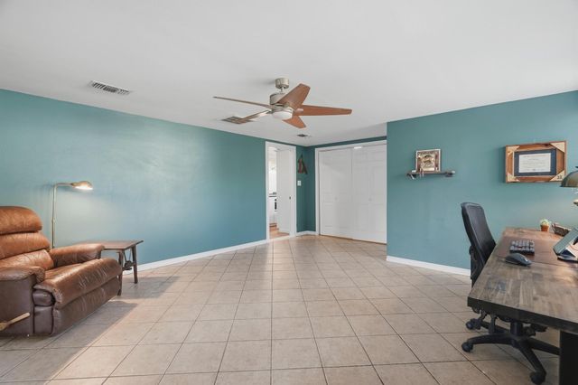 513 Ridgeway Street, Clyde, TX 79510