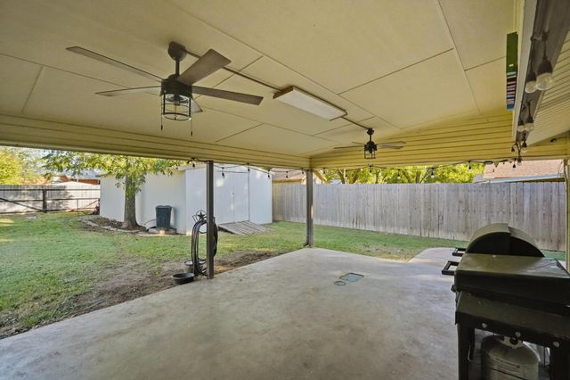 513 Ridgeway Street, Clyde, TX 79510