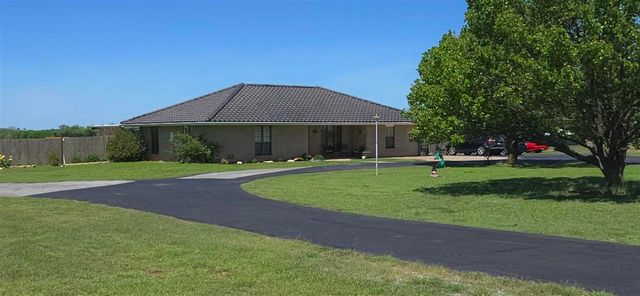 534 SE Lasso Loop, Lawton, OK 73501