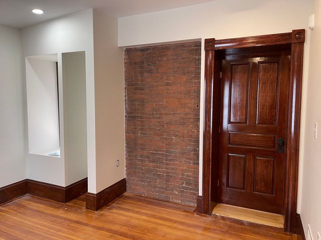 41 Summer St 10, Leominster, MA 01453