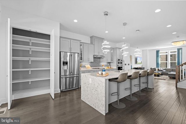 44741 MEDWAY TER, Ashburn, VA 20147