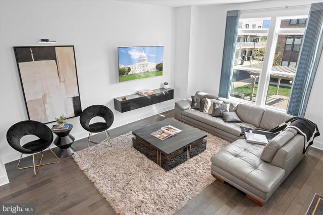 44741 MEDWAY TER, Ashburn, VA 20147