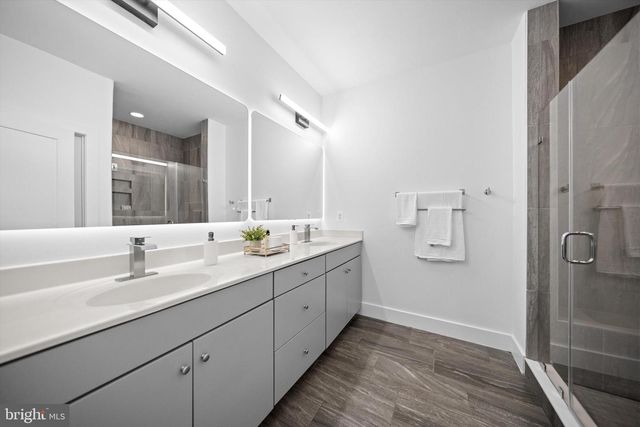 44741 MEDWAY TER, Ashburn, VA 20147
