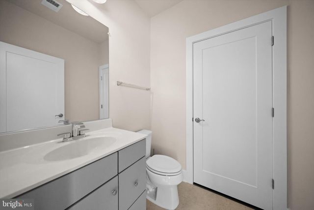 44741 MEDWAY TER, Ashburn, VA 20147
