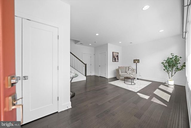 44741 MEDWAY TER, Ashburn, VA 20147