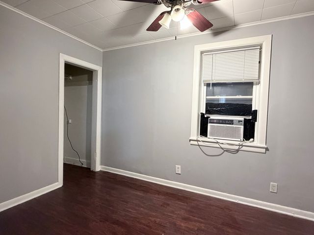 3300 S Ashland Avenue 1R, Chicago, IL 60608