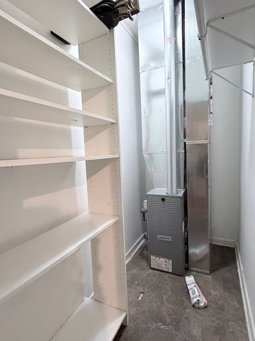 3300 S Ashland Avenue 1R, Chicago, IL 60608