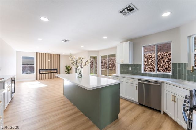 1517 Kirby Drive, Las Vegas, NV 89117