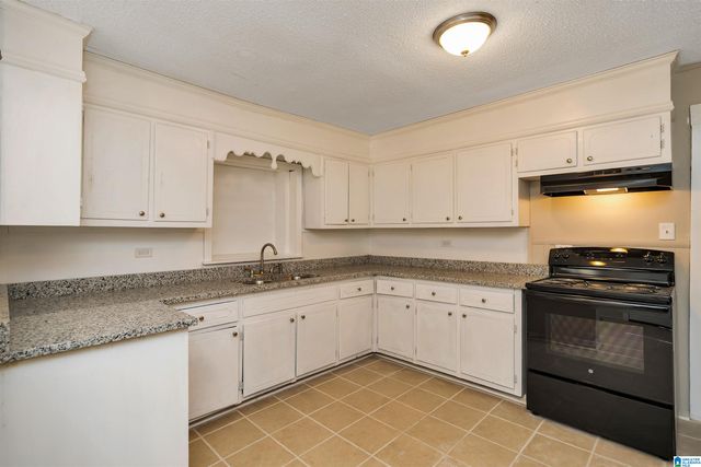 5113 WOOD AVENUE, Mulga, AL 35118