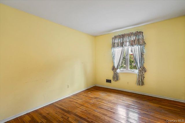 156-14 14th Avenue, Beechhurst, NY 11357