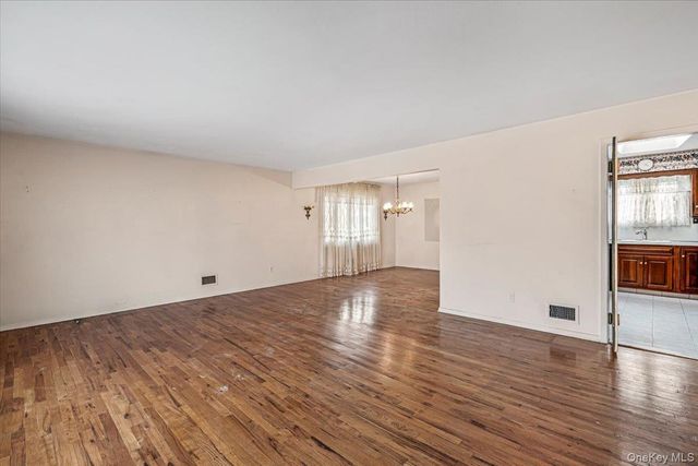156-14 14th Avenue, Beechhurst, NY 11357