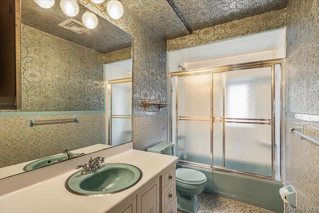 156-14 14th Avenue, Beechhurst, NY 11357