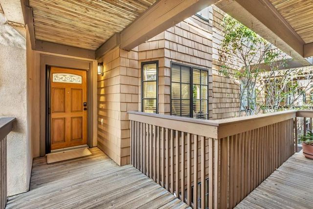 8870 Villa La Jolla Dr 205, La Jolla, CA 92037