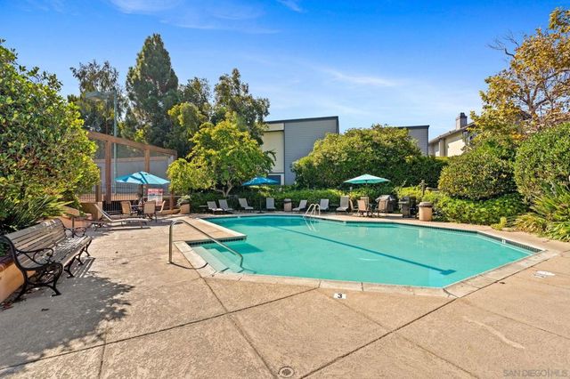 8870 Villa La Jolla Dr 205, La Jolla, CA 92037