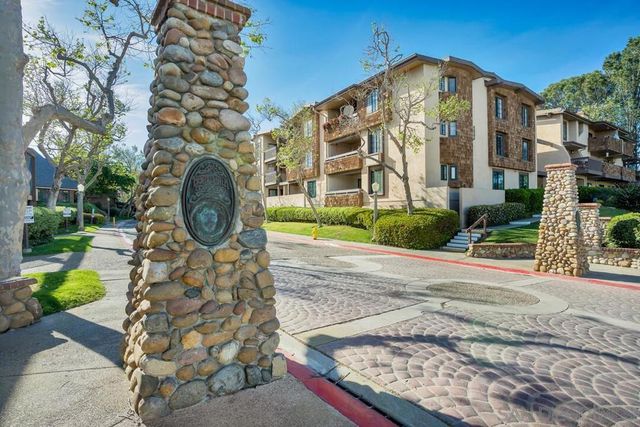 8870 Villa La Jolla Dr 205, La Jolla, CA 92037