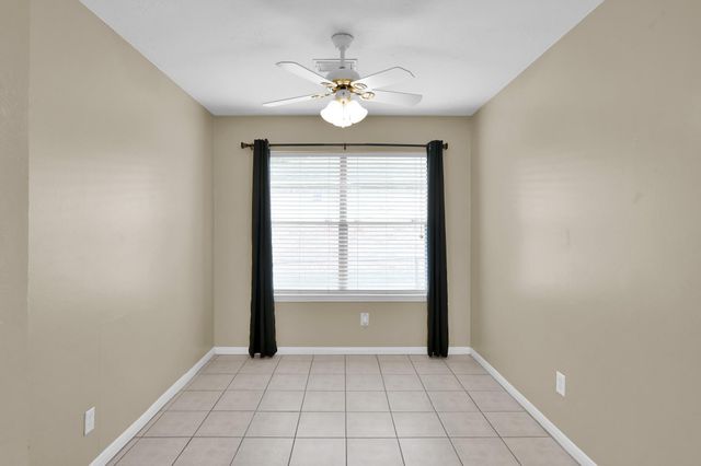 506 Paradise Lane, Montgomery, TX 77356