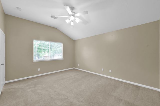 506 Paradise Lane, Montgomery, TX 77356