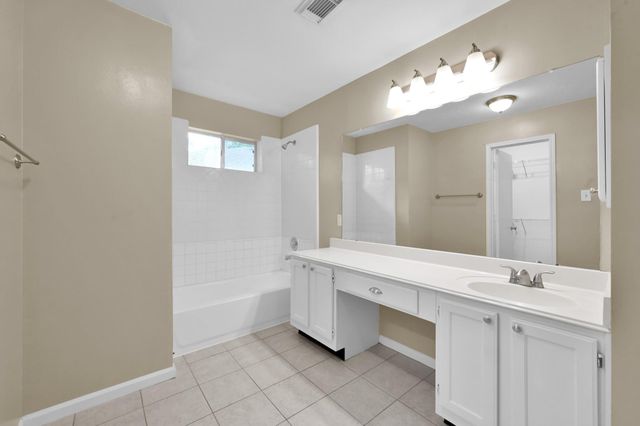 506 Paradise Lane, Montgomery, TX 77356