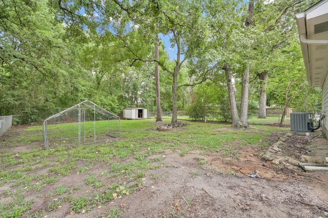 506 Paradise Lane, Montgomery, TX 77356