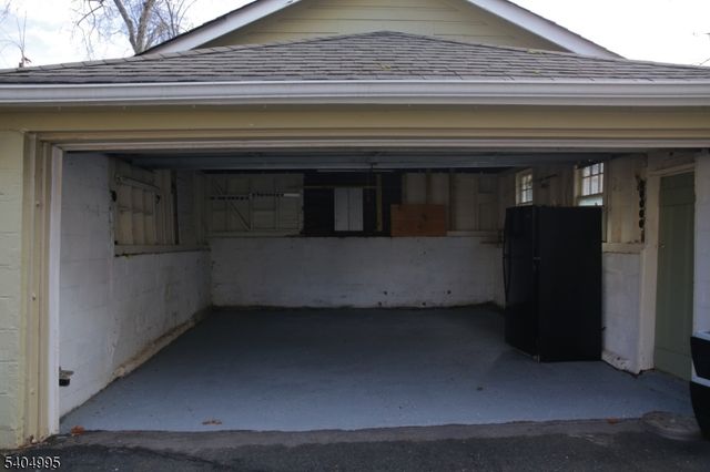 10 Maple Ave, West Orange Twp., NJ 07052