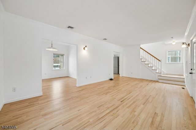 10 Maple Ave, West Orange Twp., NJ 07052