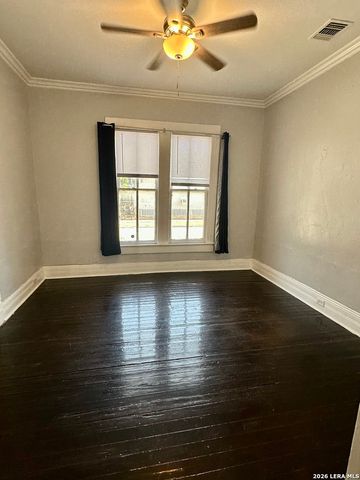 121 Daniel, San Antonio, TX 78204