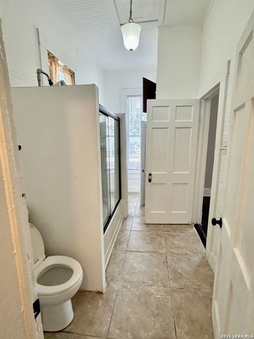 121 Daniel, San Antonio, TX 78204