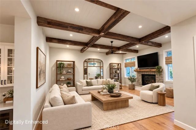 303 Covina, Long Beach, CA 90803