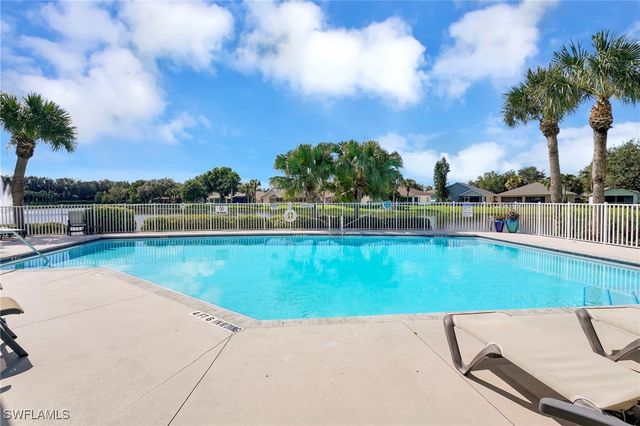 12843 FOX HOLLOW CIR, Fort Myers, FL 33912