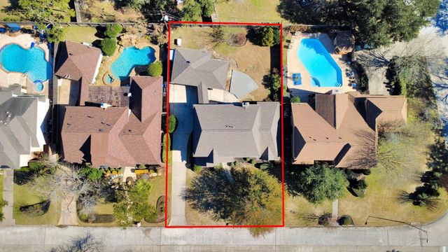 16606 Brenton Oaks Drive, Spring, TX 77379