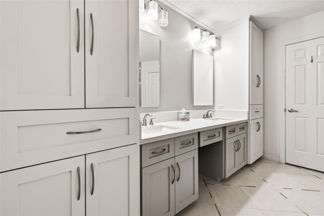 16606 Brenton Oaks Drive, Spring, TX 77379