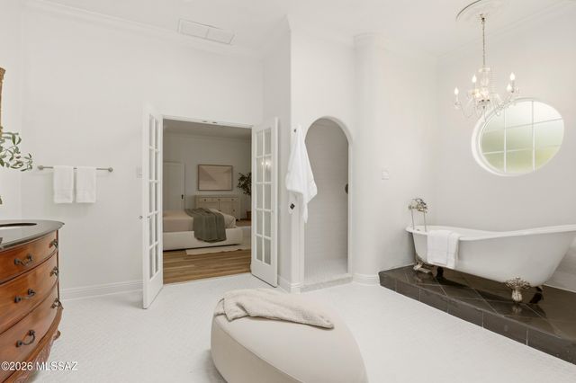 2210 E 6th Street, Tucson, AZ 85719