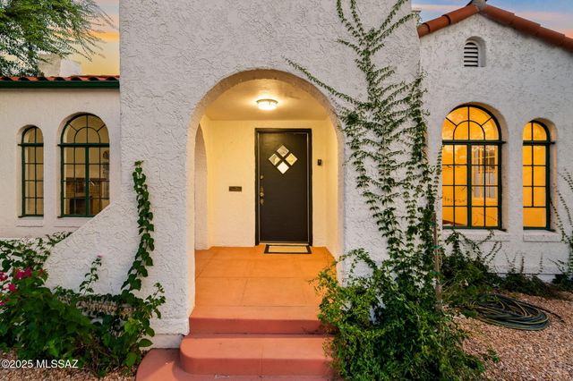 2210 E 6th Street, Tucson, AZ 85719