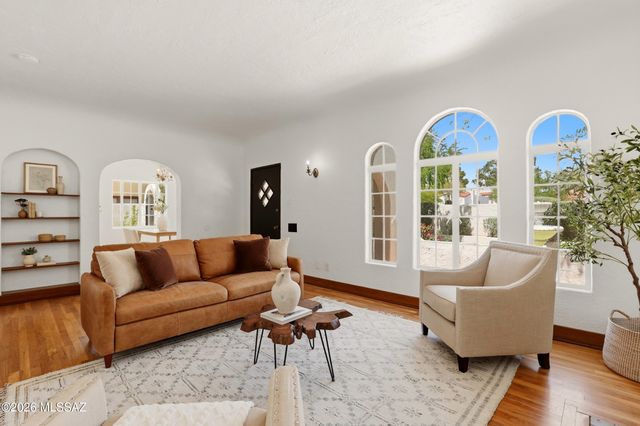 2210 E 6th Street, Tucson, AZ 85719