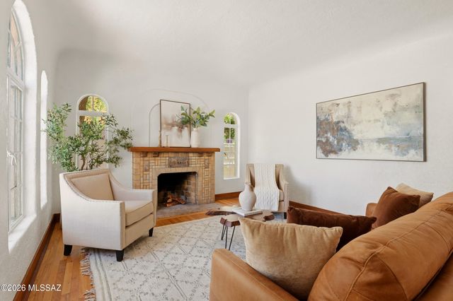 2210 E 6th Street, Tucson, AZ 85719