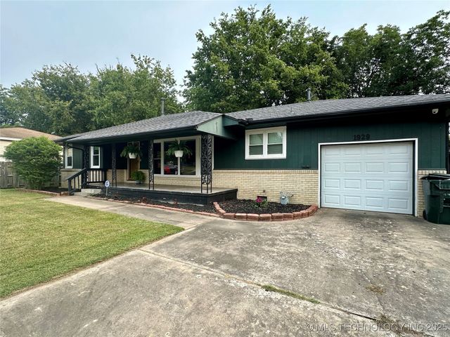 1929 Haskell Boulevard, Muskogee, OK 74403