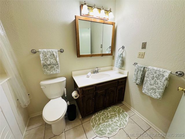 1929 Haskell Boulevard, Muskogee, OK 74403