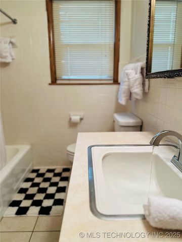 1929 Haskell Boulevard, Muskogee, OK 74403