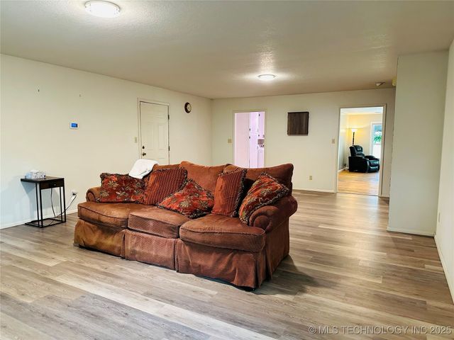 1929 Haskell Boulevard, Muskogee, OK 74403
