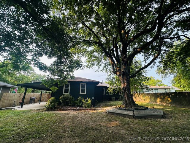 1929 Haskell Boulevard, Muskogee, OK 74403