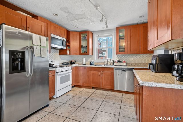 214 Pine Street, Waterbury, CT 06710