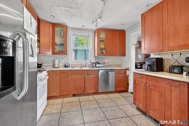 214 Pine Street, Waterbury, CT 06710