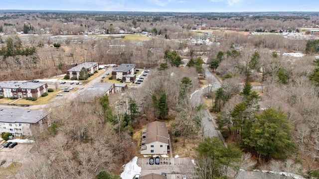 5 Liberty Rd 5, Bridgewater, MA 02324