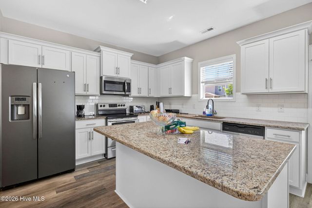 108 Periwinkle Street, Saint Helena, NC 28425